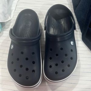 Crocs new never worn men size 9 women 11
